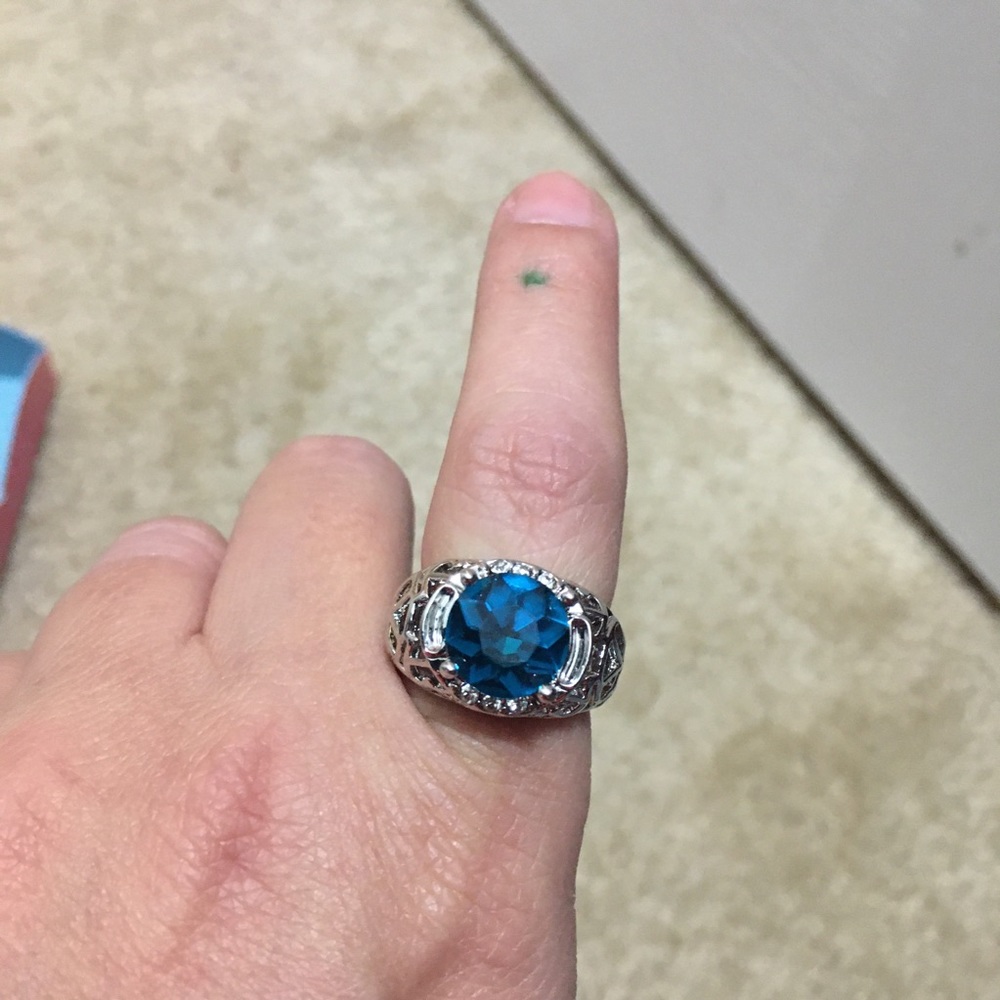 Blue stone silver ring Sz 6